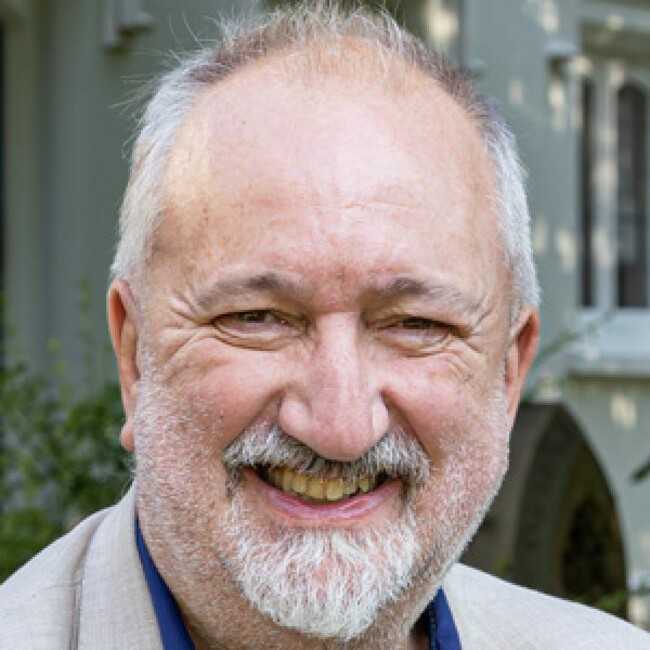 Portrait of Steven Parissien
